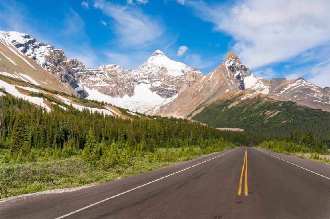 Portion of the Icefields Parkway going through Jasper National Park